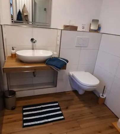 Apartment Hochwertiges Mit 3 Räumen Und Terrasse Statt - Festung Zu Ketghe, Nähe Koblenz *