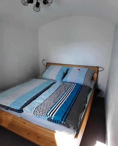 Hochwertiges Mit 3 Raeumen Und Terrasse Statt - Festung Zu Ketghe, Naehe Koblenz